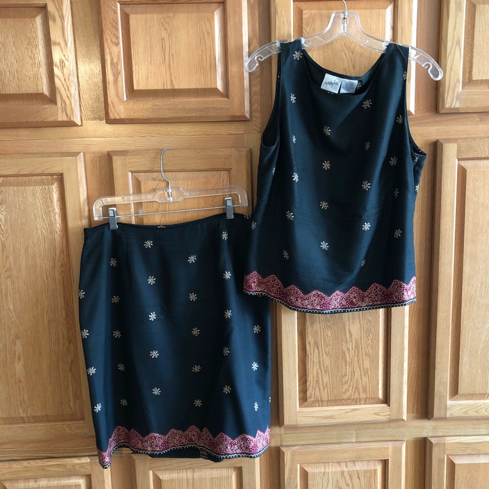 Jacqueline Ferrar / 2pc Silk Top and Skirt